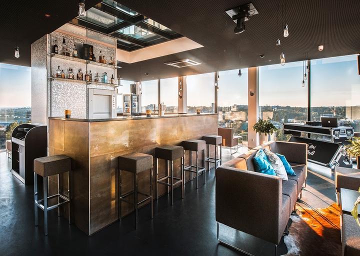 Club Kaiser Sushi Lounge
